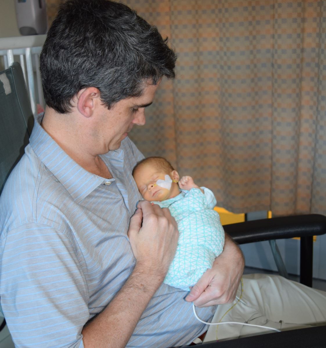 Robert O'Connell with baby Alice in CHoR NICU